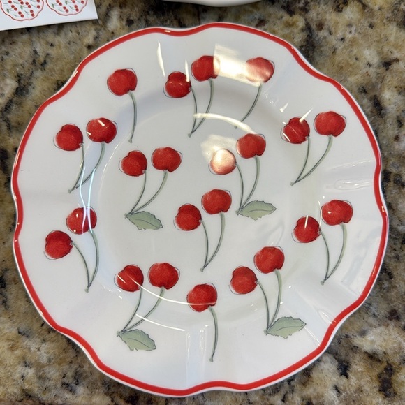 🍒Tag Red Cherry Design Appetizer 4 piece Set - Picture 6 of 6